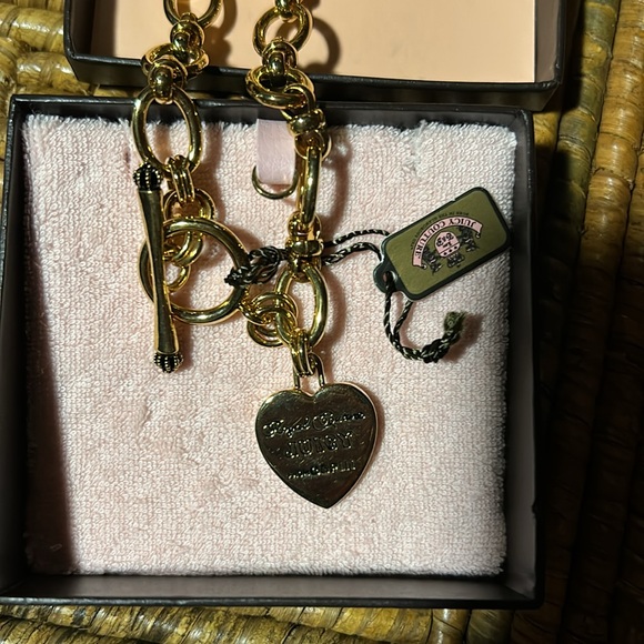 Juicy Couture Gold Heart Charm Necklace BN - Picture 2 of 6